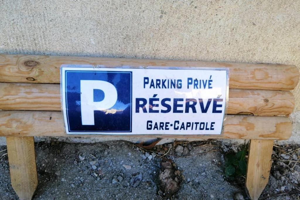 Gare-Capitole Apartment Нарбон Екстериор снимка